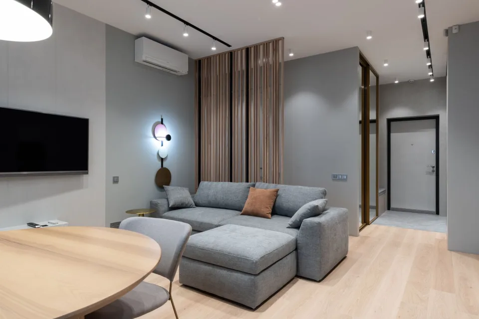 Xếp hàng lên xe giao